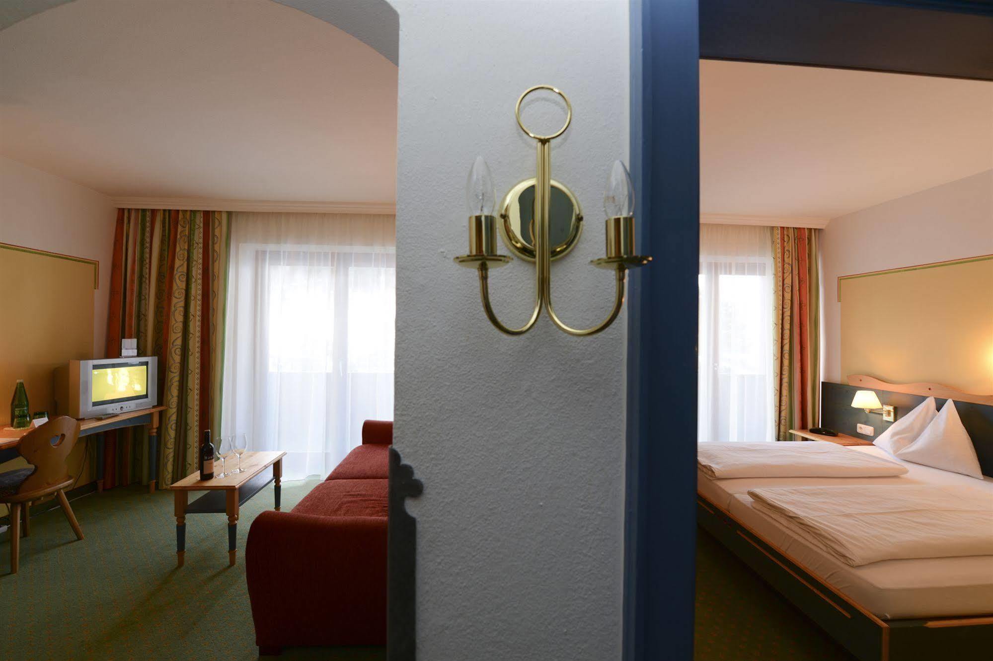 Sporthotel Хайлигенблут Экстерьер фото